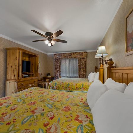 Carmel Inn & Suites Bagian luar foto