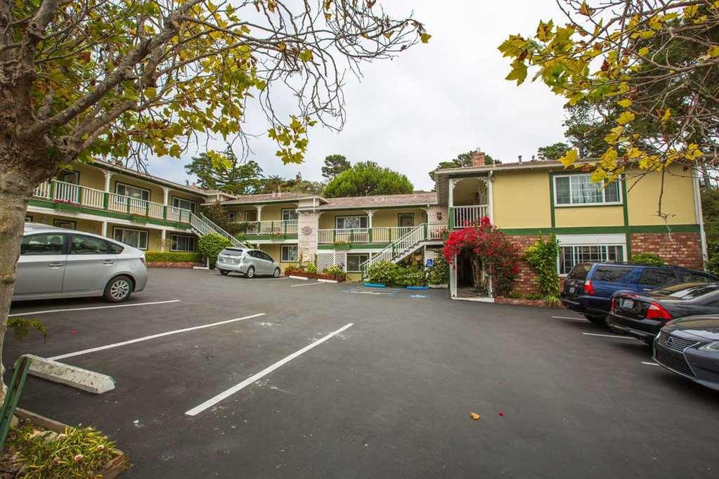 Carmel Inn & Suites Bagian luar foto