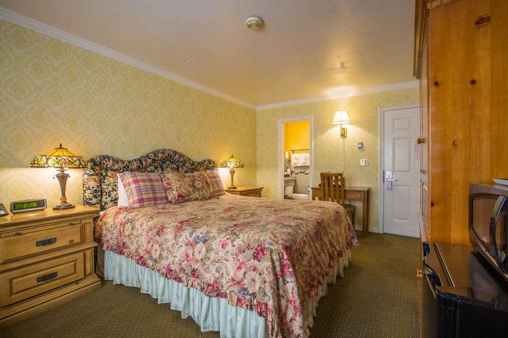Carmel Inn & Suites Ruang foto
