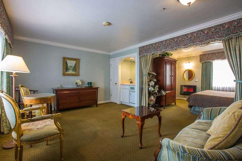 Carmel Inn & Suites Ruang foto