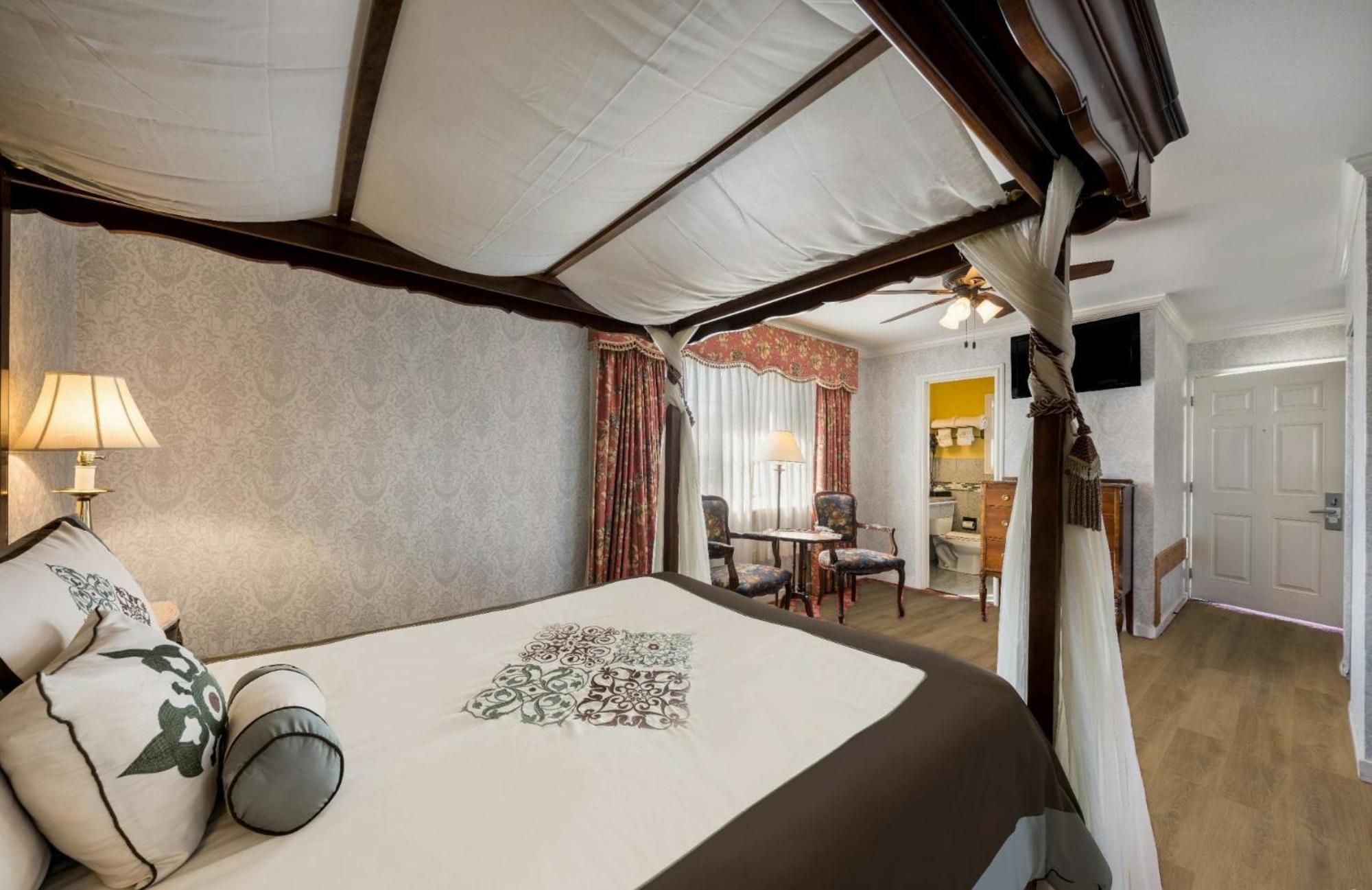 Carmel Inn & Suites Bagian luar foto